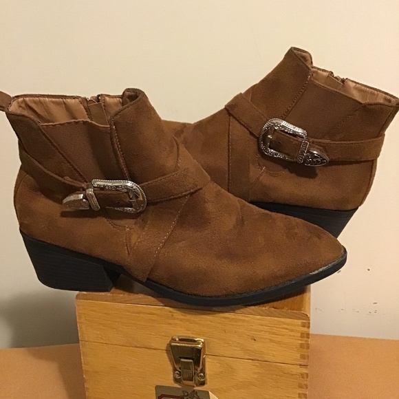 Gina Shoes - GINA, ANKLE BOOTS SIZE 10 , NEW WITHOUT TAG,